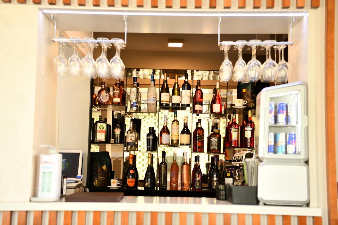 Quartz Boutique Hotel Mamaia Dış mekan fotoğraf